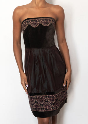 
            
                Load image into Gallery viewer, Silk Velvet Tube Mini Dress
            
        