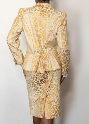 
            
                Load image into Gallery viewer, Oscar de la Renta Golden Leopard Skirt Suit
            
        