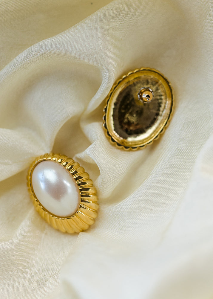 Pearl Classic Earrings