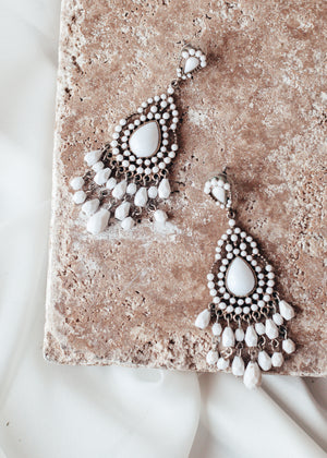 
            
                Load image into Gallery viewer, White and Matte Gold Boho Earrings
            
        